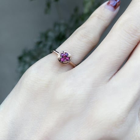 perfume bottle series　earcuff Msize＜rhodolite garnet＞