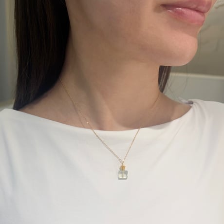 perfume bottle series　necklace＜prehnite＞