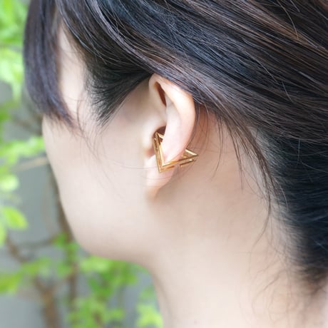 cross section series　triangle earcuff
