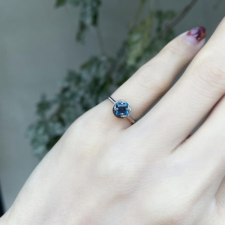 perfume bottle series　earcuff Msize＜london blue topaz＞