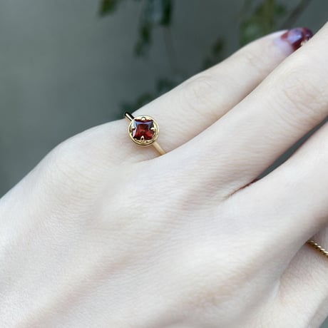 perfume bottle series　earcuff Msize＜garnet＞