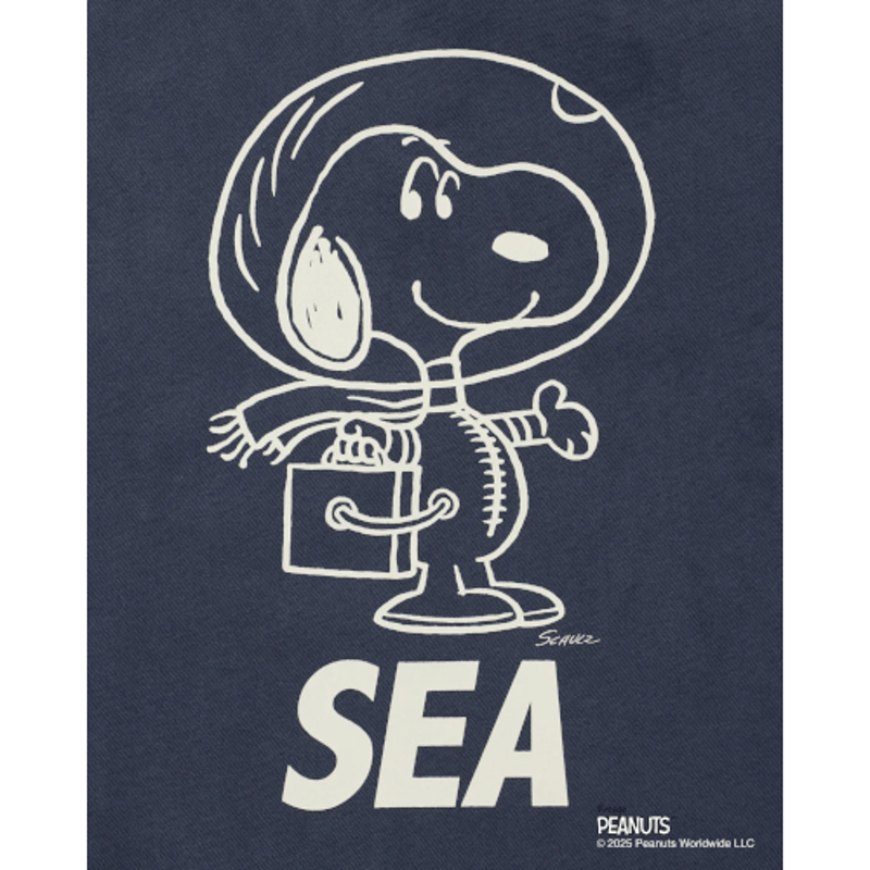 SMOOTHY x WDS Snoopy Pigment Crewneck Sweatshir