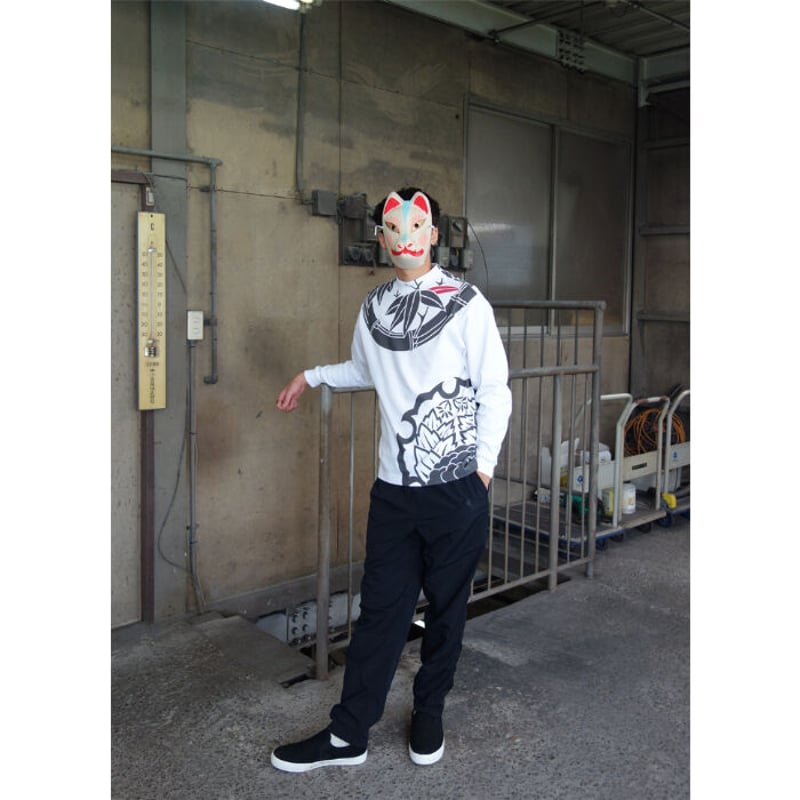 crest clothing ロンT