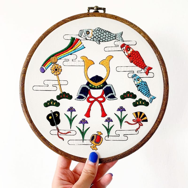 ✨鯉のぼり　端午の節句　フランス刺繍　ハンドメイド　刺繍作家作品　児童書掲載作品 ハリネズミさんと鯉のぼり＞Chicchi刺繍キット - DMC