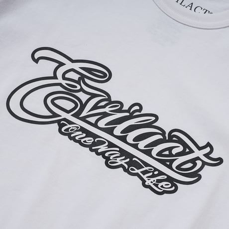 EVILACT(イーブルアクト) SCRIPT LOGO SS 2色(BLACK/WHITE)