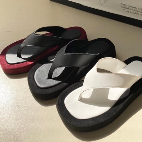 厚底スェードサンダル