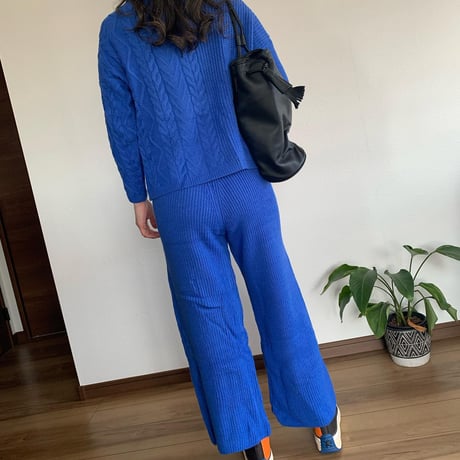 ニットセットアップ