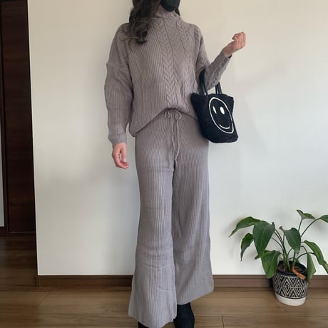 ニットセットアップ