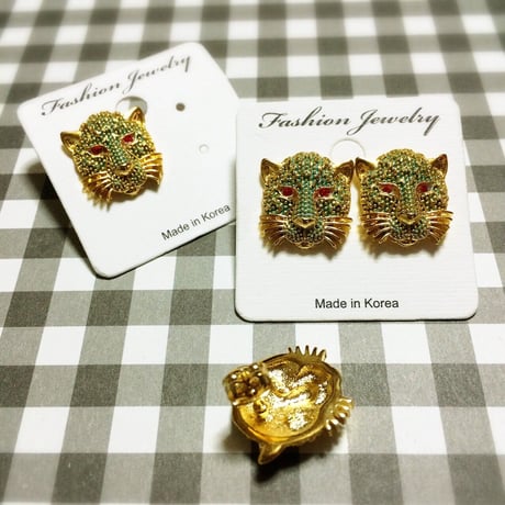 タイガーピアス