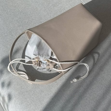 レザーバケツバッグ