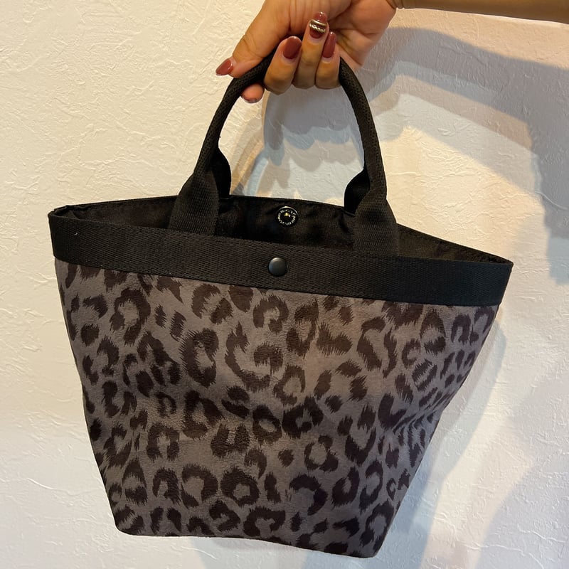 2309-55 ミニチュアトートサシェ 香り袋 レオパード シルバー ヒョウ柄