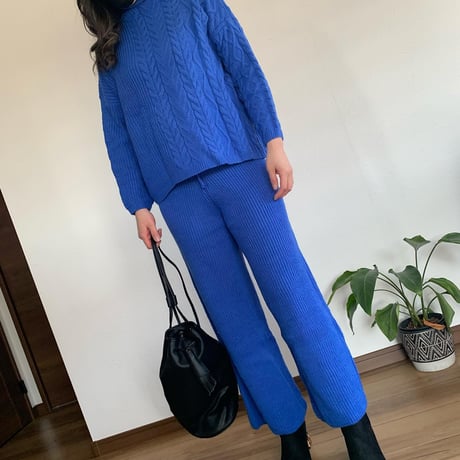 ニットセットアップ