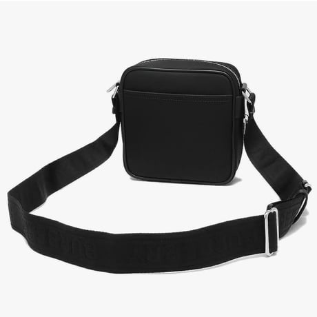 定価¥66000 [バーバリー] ショルダーバッグ クロスボディバッグ [並行輸入品]