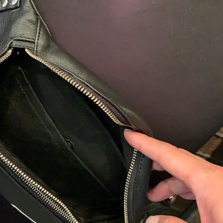 限定leather ボディーバックオリジナル