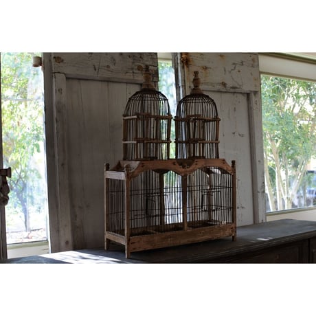 2つの塔を持つ鳥籠・france antique