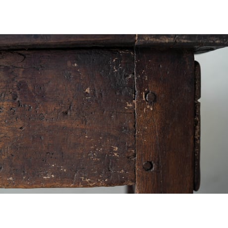 1700年代フランス・農家の作業テーブル