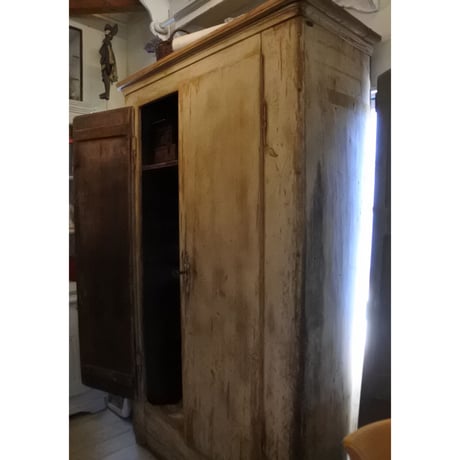 18世紀末FRANCE 柔らかなラインのキャビネット