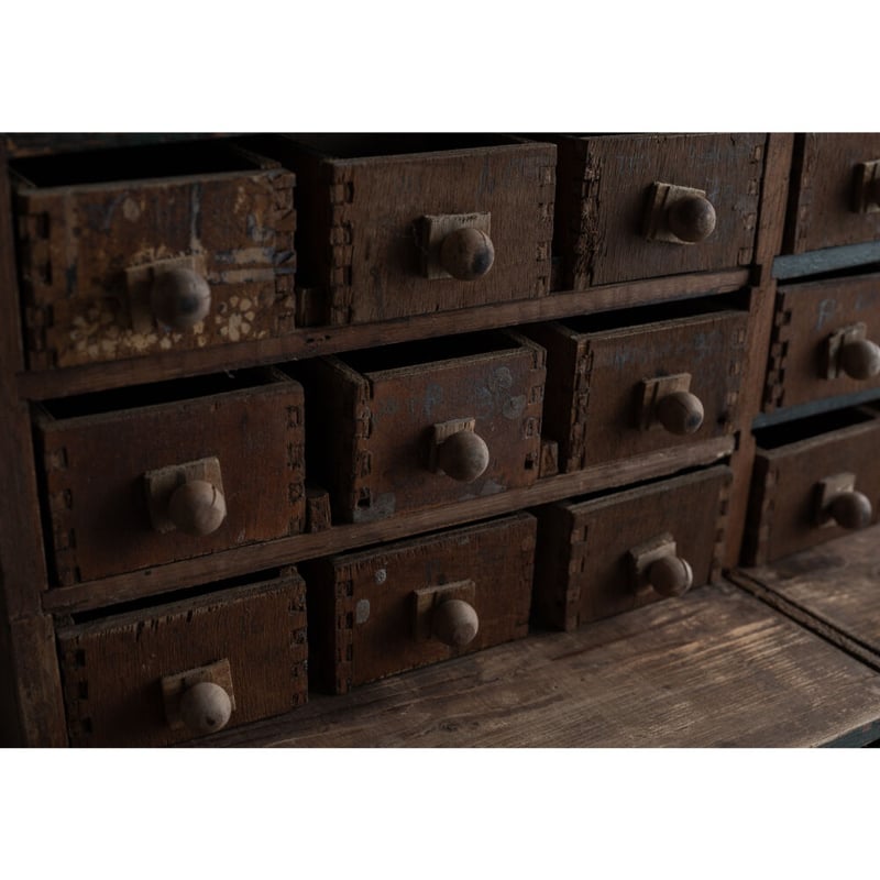 アトリエのこだわり工具箱・25の抽斗 | BOLT antique &brocante＋design