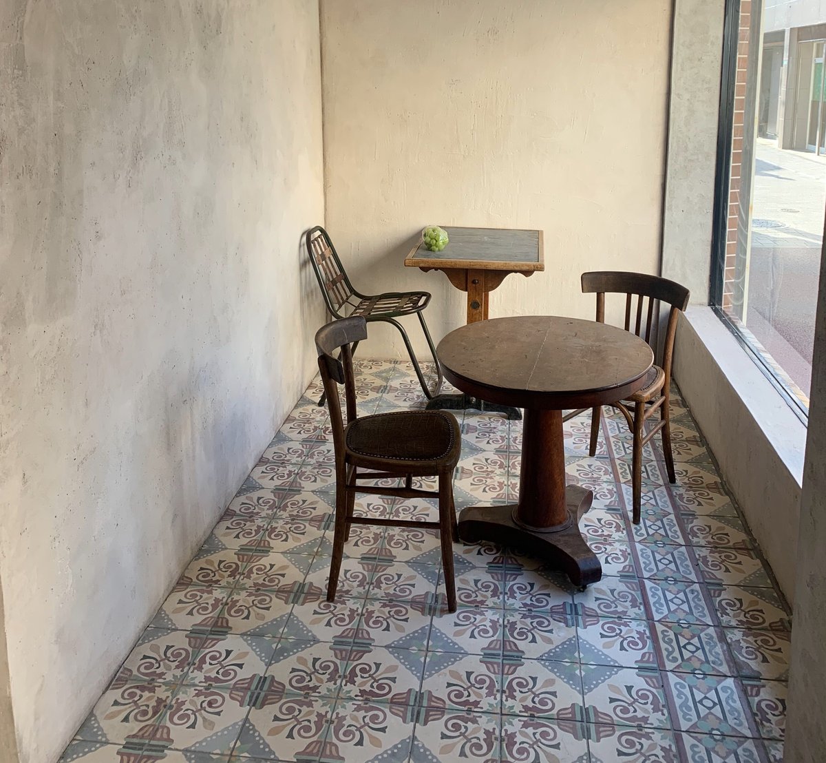 ブロカント　テーブル　タイル ブロカントテーブルタイル