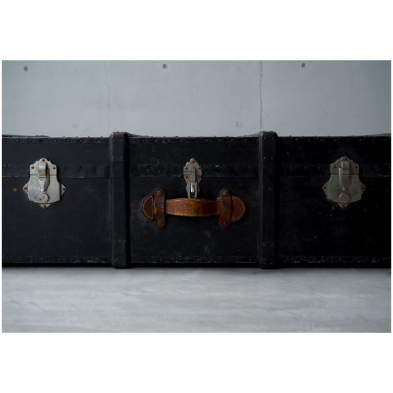 木と革と鉄のアンティークトランク | BOLT antique 木と革と鉄のアンティークトランク | BOLT antique