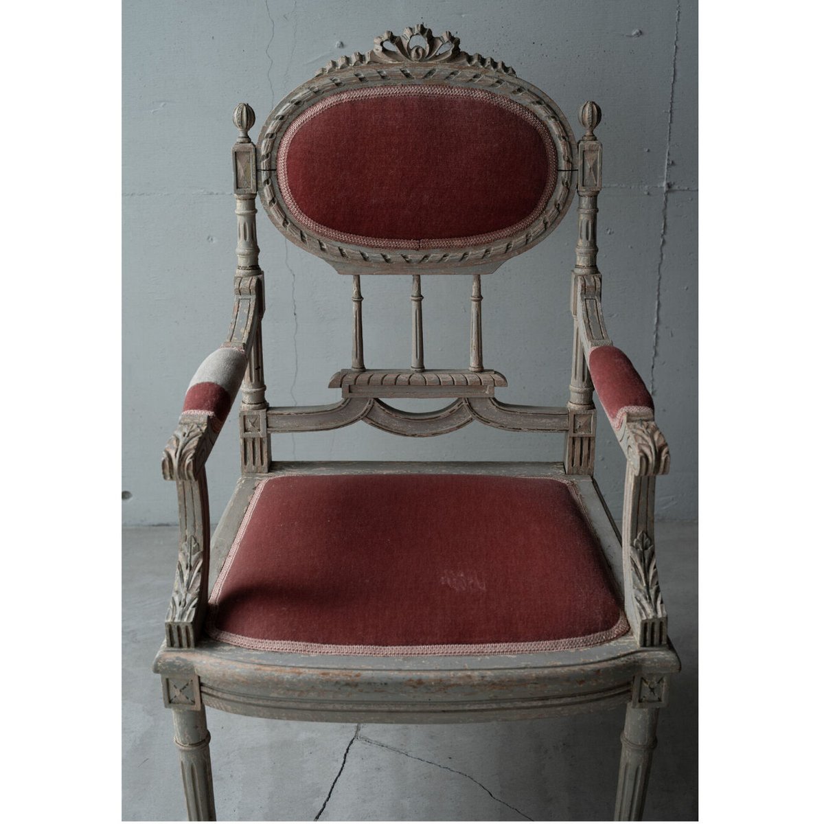 ルイ16世様式・サロンチェアー | BOLT antique &brocante+design ルイ16世様式・サロンチェアー | BOLT antique &brocante+design