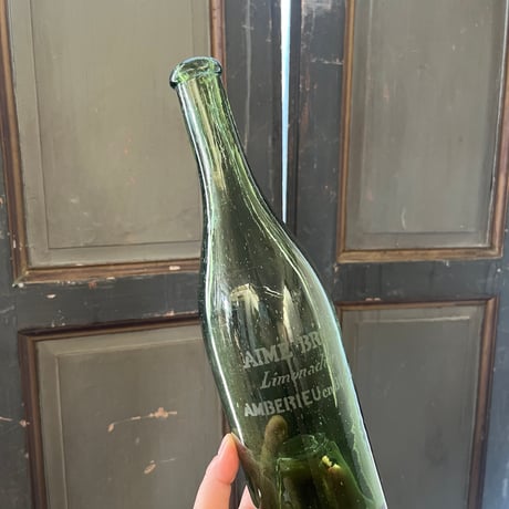 Ambérieu-en-Bugey のアンティークボトル