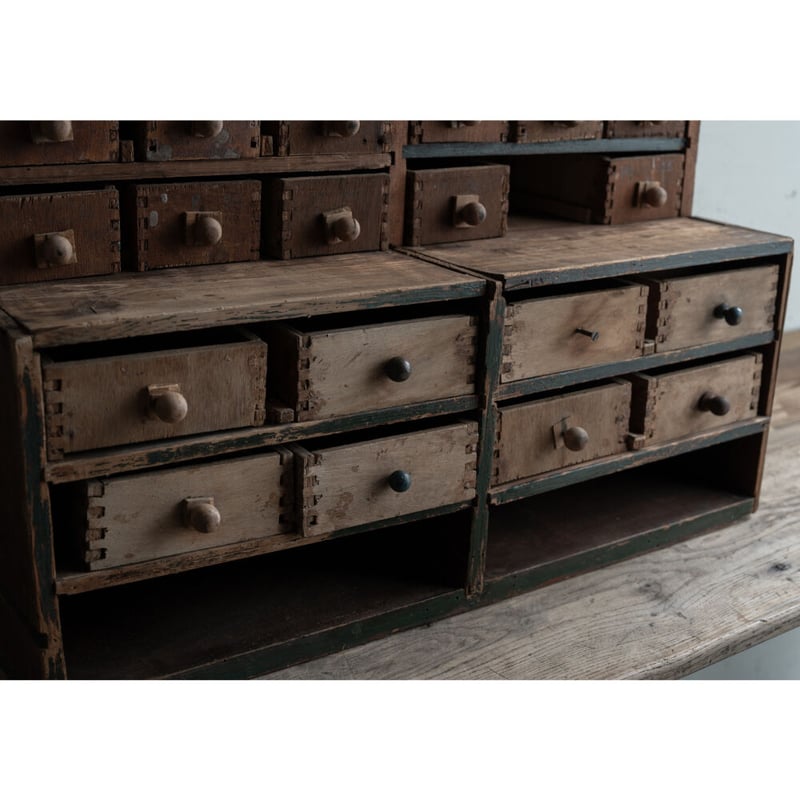 アトリエのこだわり工具箱・25の抽斗 | BOLT antique &brocante＋design