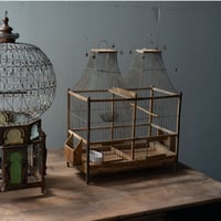 二つの小部屋二つの塔の鳥籠
