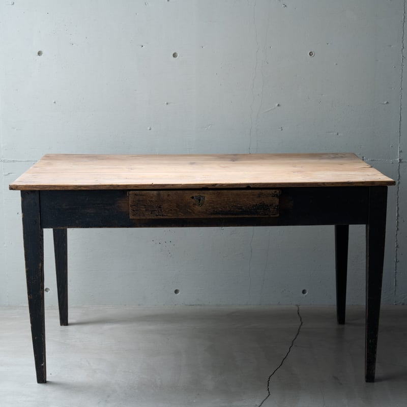 ❶ フランスのアンティークテーブル　FRANCE　ダイニング机 1890年代拡張式ダイニングテーブル（横幅133cm） フランスアンティーク