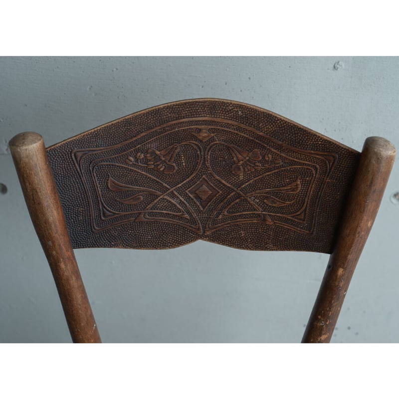 THONET トーネット：エンボス・アールヌーボー・ベントウッドチェアー