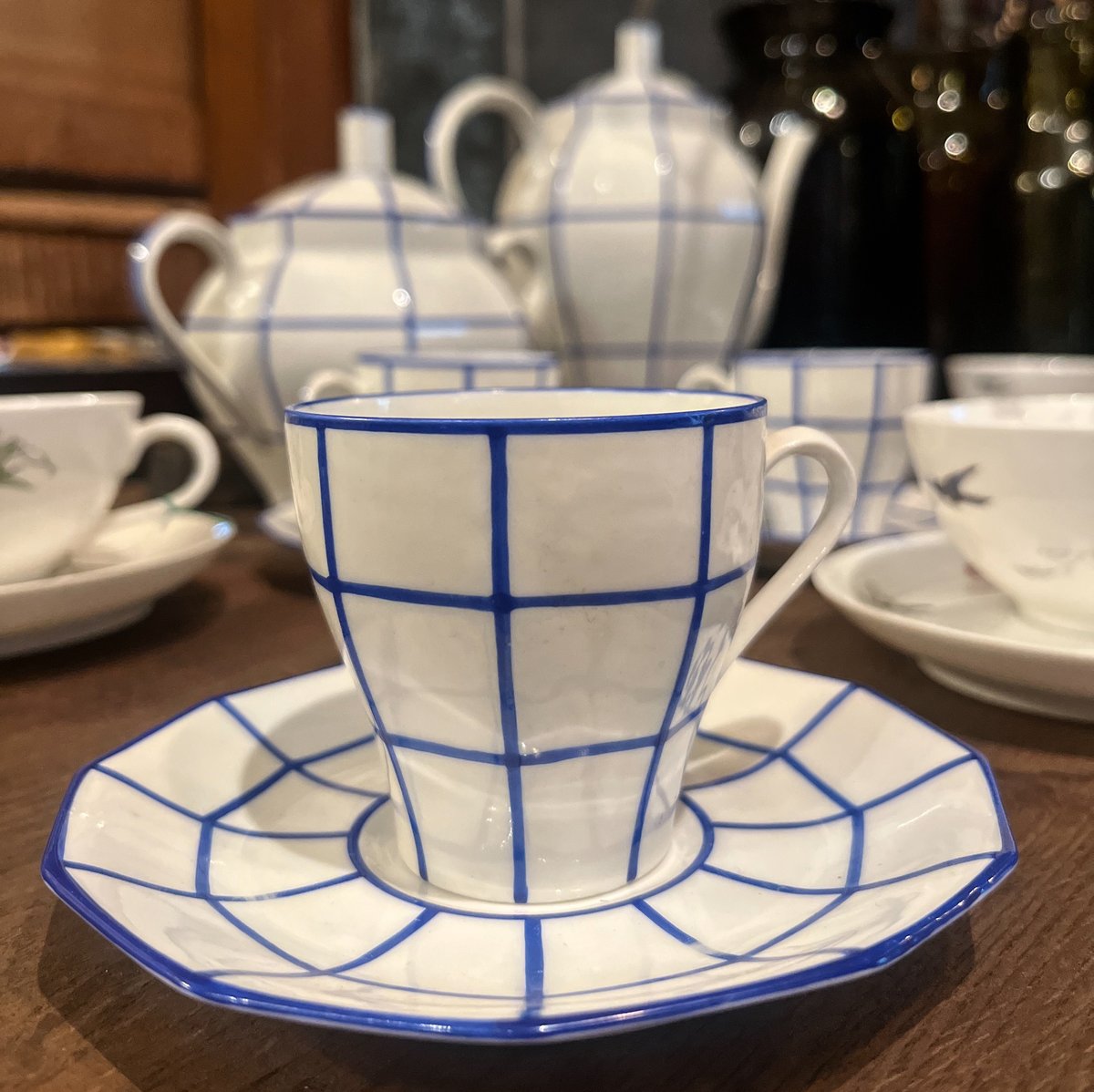 Limoges La Seynie カップ&ソーサー100年以上前の骨董品 Limoges La Seynie カップ&ソーサー100年以上前の骨董品