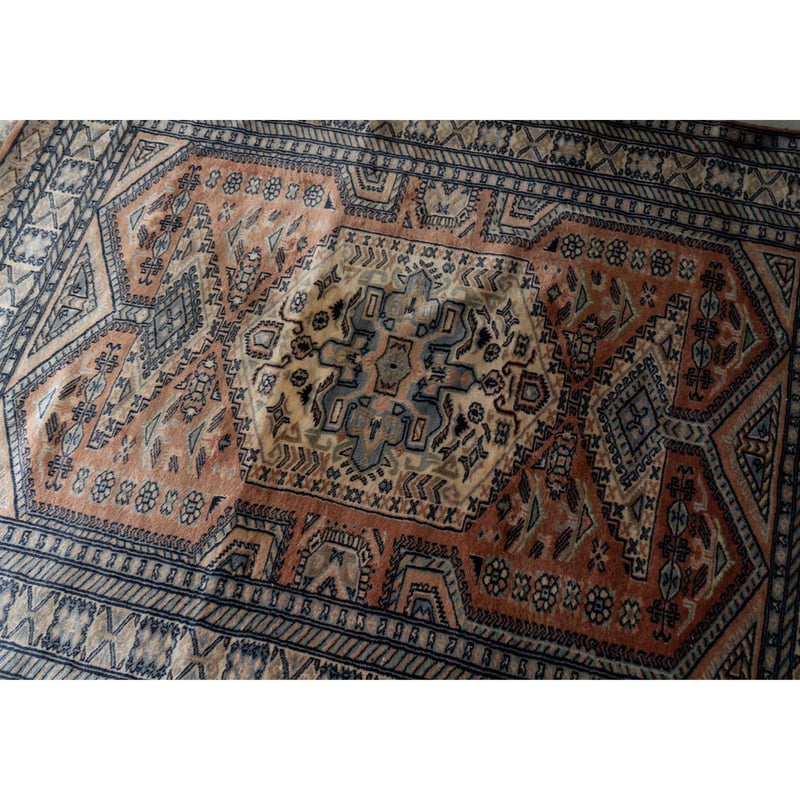 フランス　大判ヴィンテージラグ| antique midi購入 フランスで見つけた様々な文様が織り込まれたヴィンテージラグを
