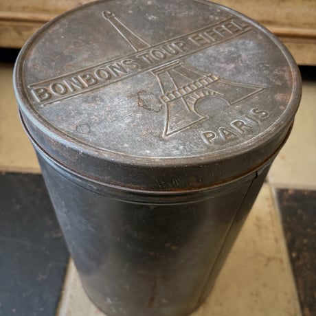 BONBON TOUR EIFFEL/エッフェル塔キャンデイの缶