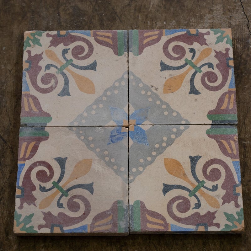 フランスアンティークタイル10×10 4枚