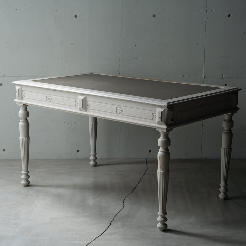 アンティークテーブル・白いペイント | BOLT antique &brocante＋design