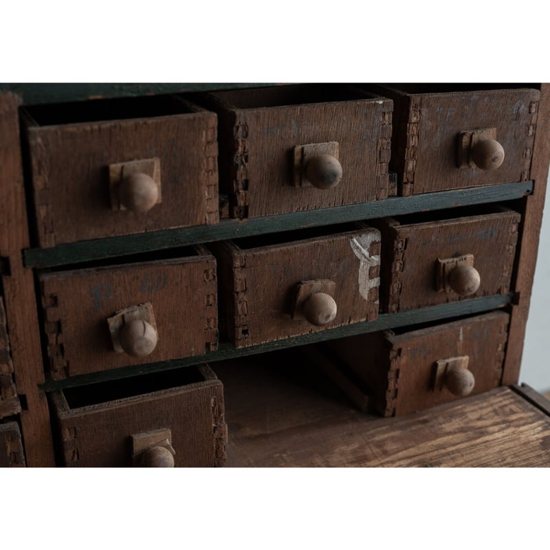 アトリエのこだわり工具箱・25の抽斗 | BOLT antique &brocante＋design
