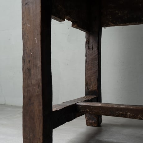 1700年代フランス・農家の作業テーブル