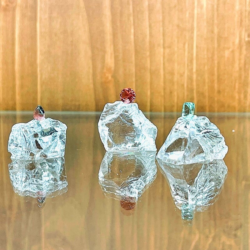 Rock Crystal Stand (水晶の鉱物スタンド) RAINBOW (虹入り)