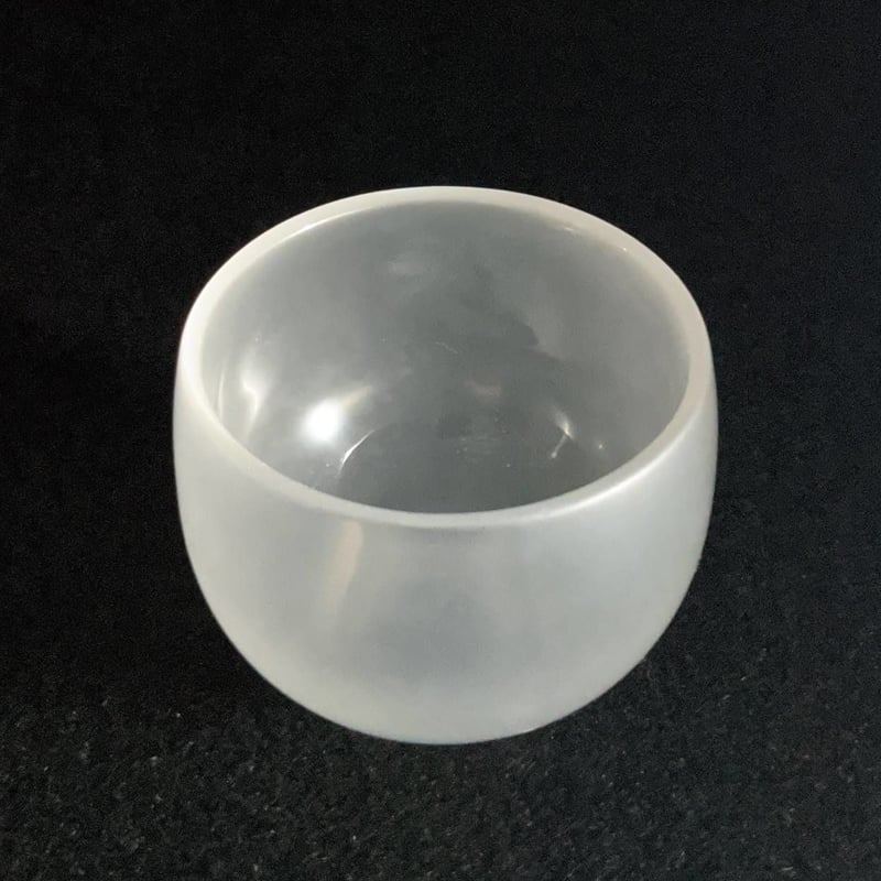 天然水晶ぐい呑 作品名 「白雪」 | TO LABO