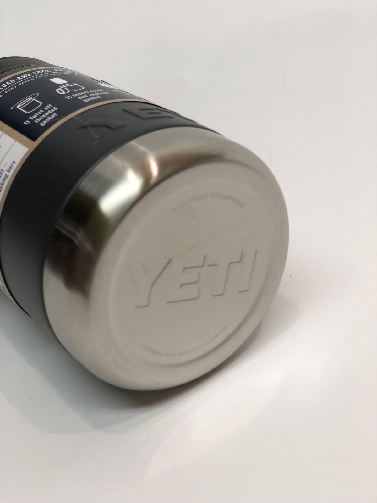 YETI RAMBLER COLSTER（ブラック） | TokuHappyMondayWorks