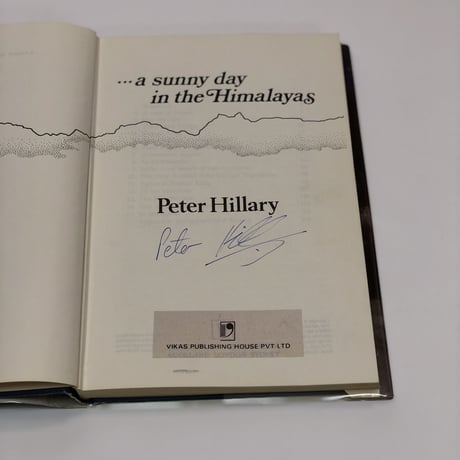 『...a sunny day in the Himalayas』著 Peter Hillary直筆サイン本
