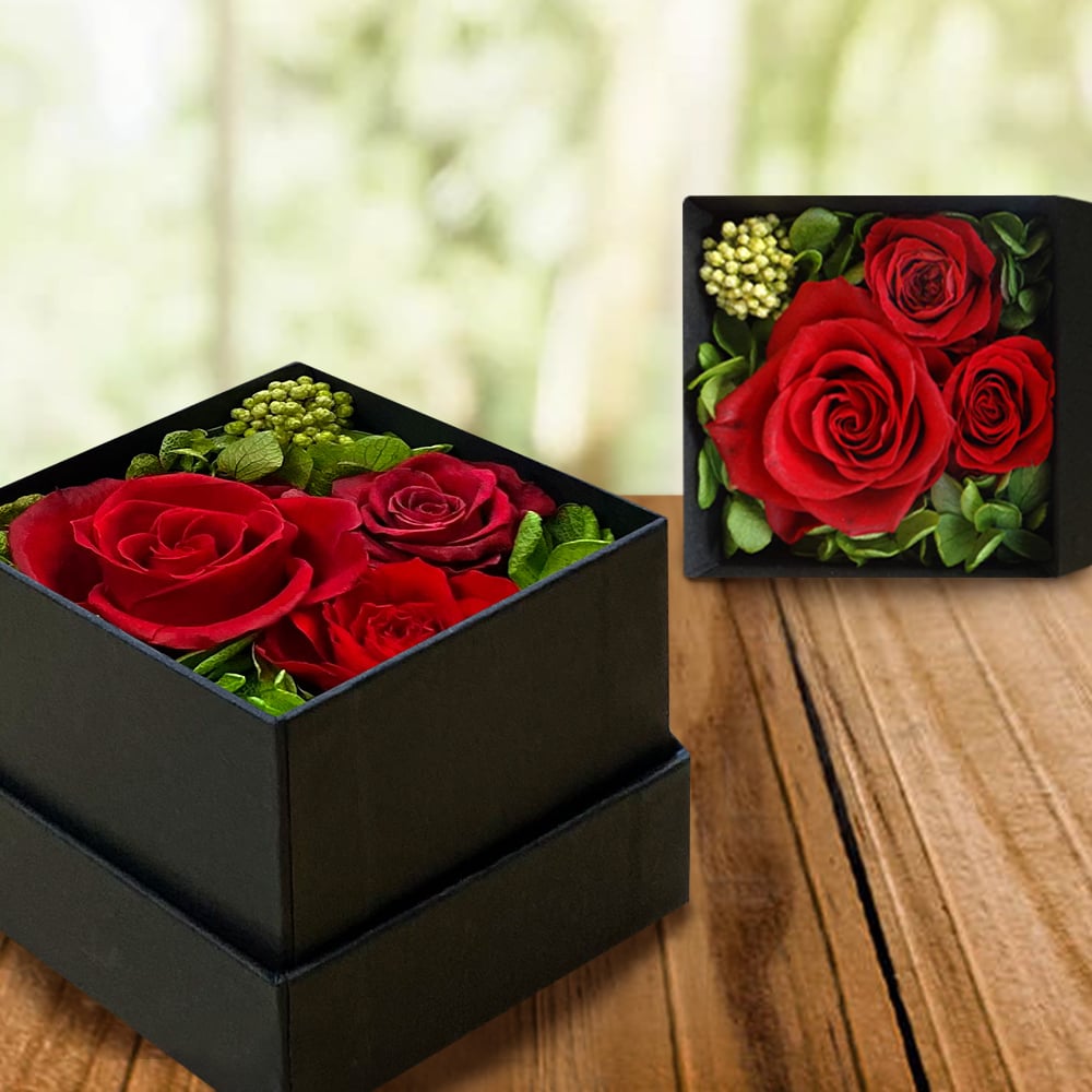 クール便でお届け】バラのプリザーブドフラワー【お花とシャンパン