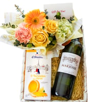 御祝 お花 黄色・オレンジの生花アレンジメント贈り物 セット ボルドー 白ワイン シャトー・マルジョス 750ml レモンタルトクッキー  誕生日 退職祝い 送料無料