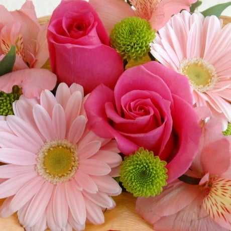 《誕生日祝い》【お花とロゼワインのギフト】バラ フラワーギフト ロゼワインとお花のギフト 南フランス サン・シニアンのロゼワインとフレッシュなピンク色のフラワーアレンジメント