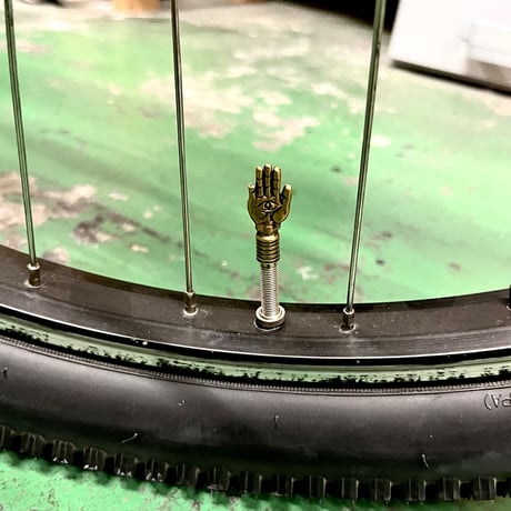 HBC-22-B "HAND" ValveCap (仏式、英式用)