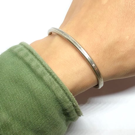 HB-13-S "Lightning Stamp" Bangle