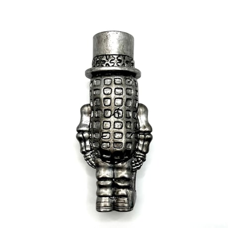 "HATCHET MAN" sofubi