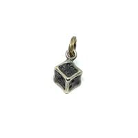 HT-18-S"Melted Dice"Top