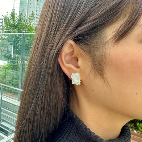 flower×ビジュー　Pink/Blue チタンピアス/イヤリング