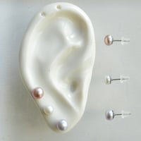 miniサイズ 淡水パール一粒  チタンピアス